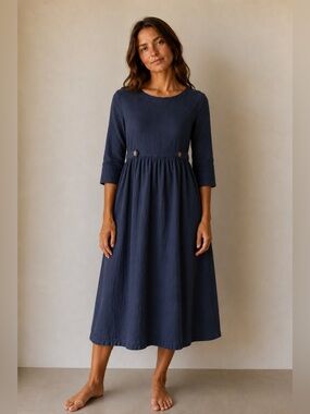 Vintage Click 100% linen dress. Small.